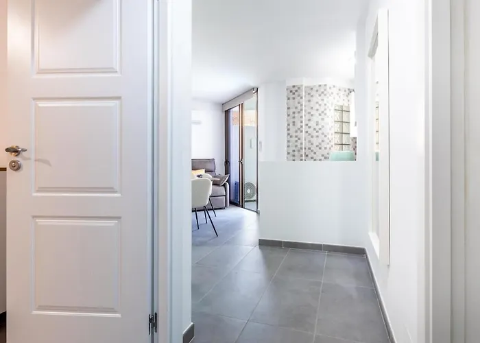 414 Amazing New Summerland Apartment *