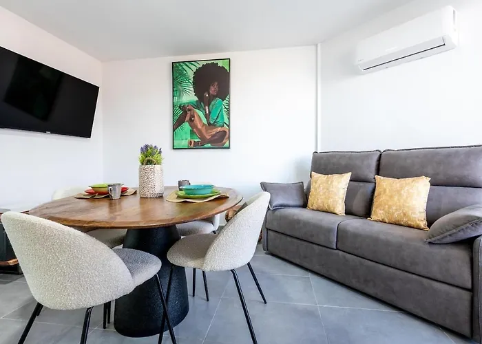 414 Amazing New Summerland * Los Cristianos (Tenerife)